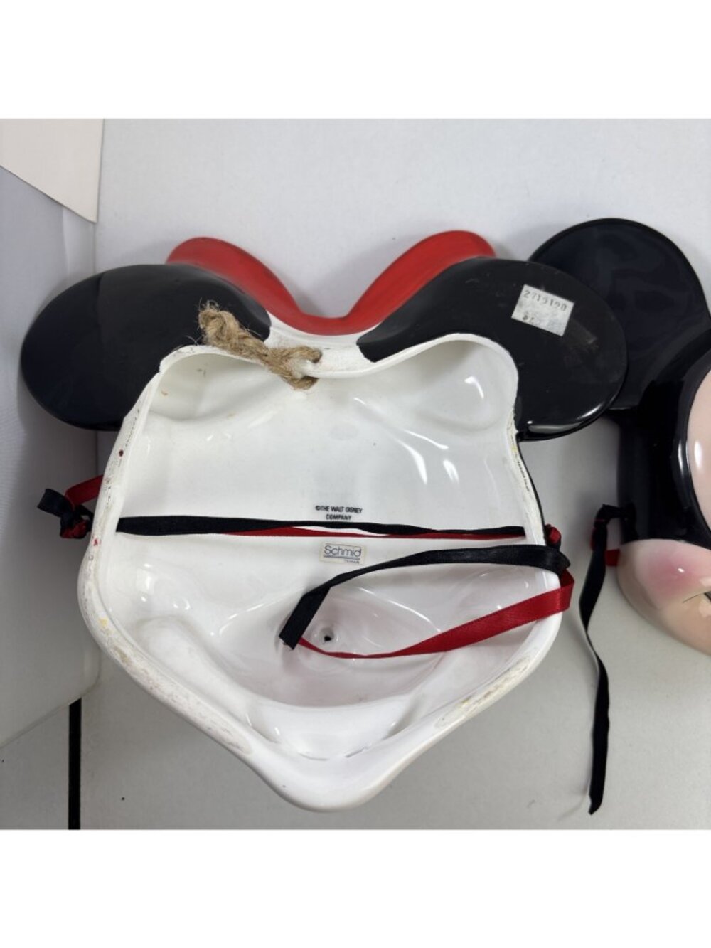 DISNEY MICKEY MOUSE AND MINNIE MOUSE 3D CERAMIC WALL DECOR - Picture 6 of 11